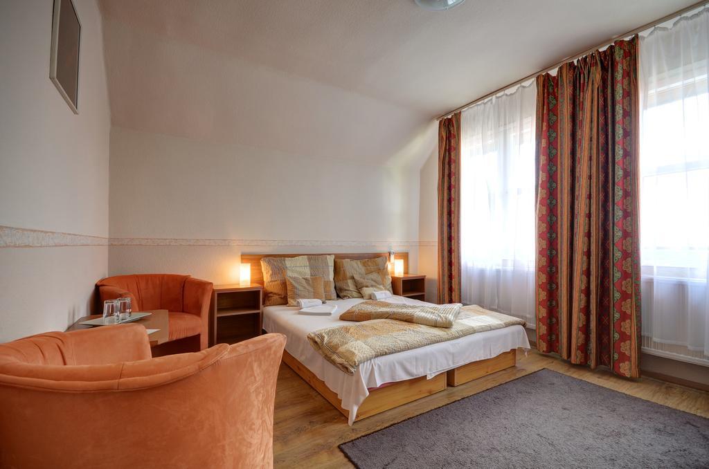 Hotel Róz Szentendre Kamer foto