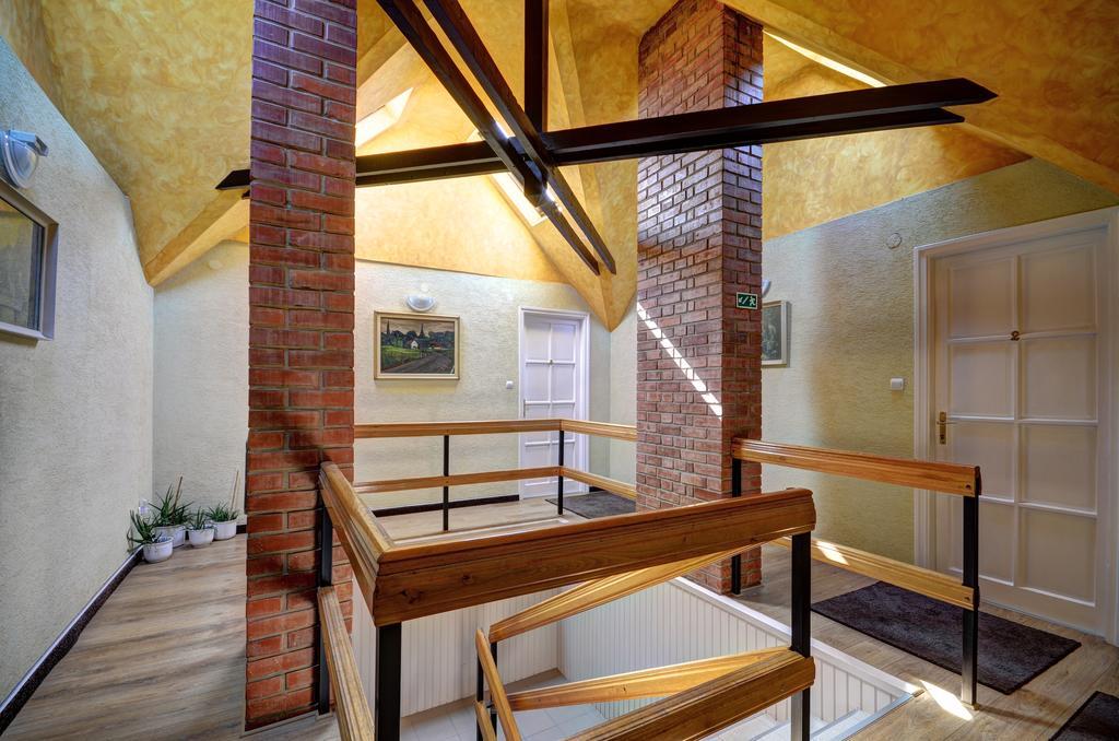 Hotel Róz Szentendre Buitenkant foto
